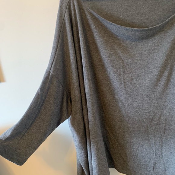 2/$25- Off the Shoulder / Grey / Flowing / Top - Picture 7 of 7